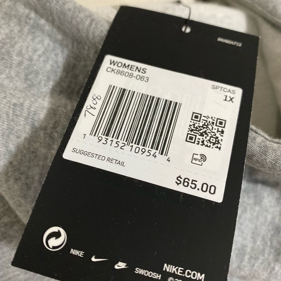 Nike Crop Hoodie - Picture 4 of 6